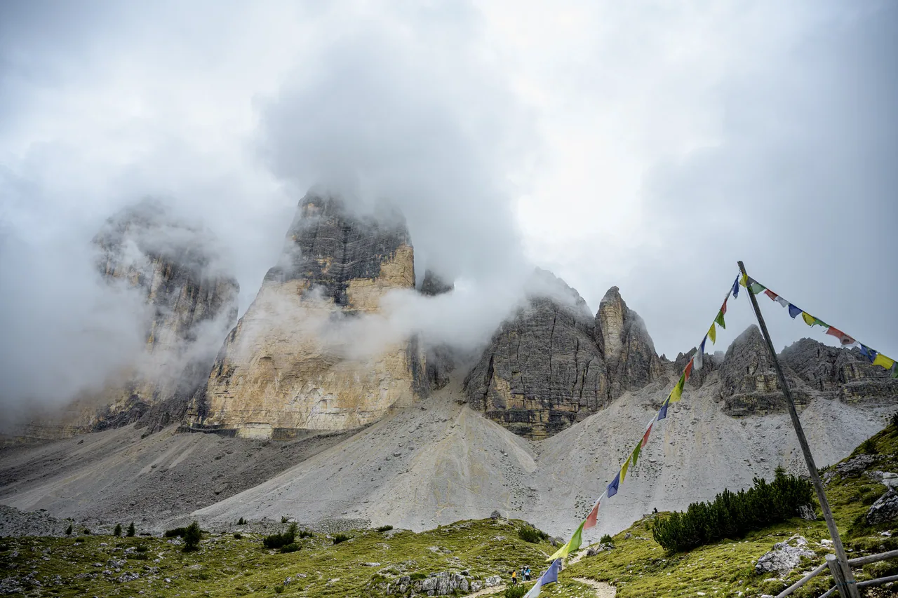 多洛米蒂 · 拉瓦雷多三峰
